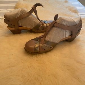 Rockport heel sandals